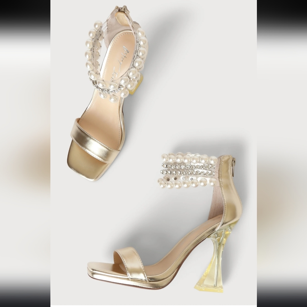 Betsey Johnson SB-Rider Gold Pearl and Rhinestone Pearl High Heel Sandals Sz 8